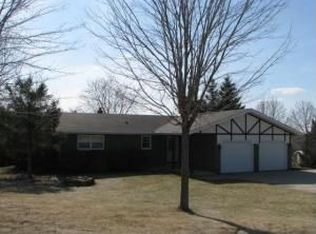 7421 Midland Dr, Allenton, WI 53002