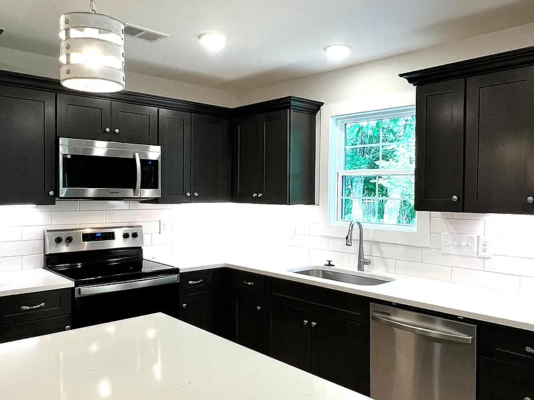 603 Stonehaven Pl — Photo 2