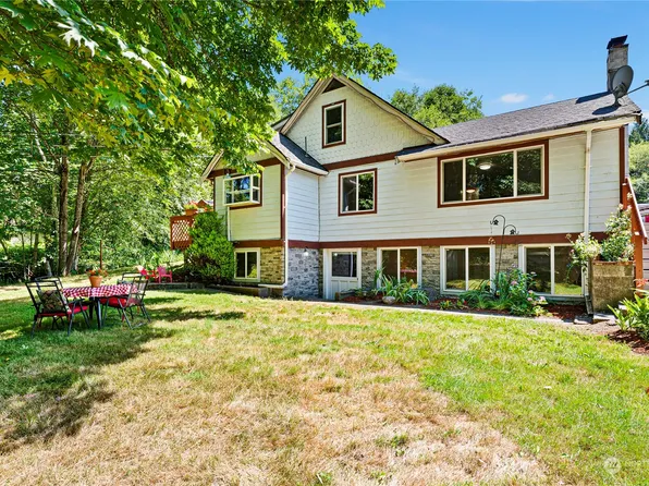 13679 Olympic Drive SE, Olalla, WA 98359