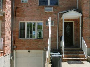 3-23 125th St, College Point, NY 11356