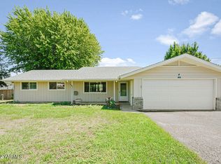 1181 Selah Loop Rd, Selah, WA 98942