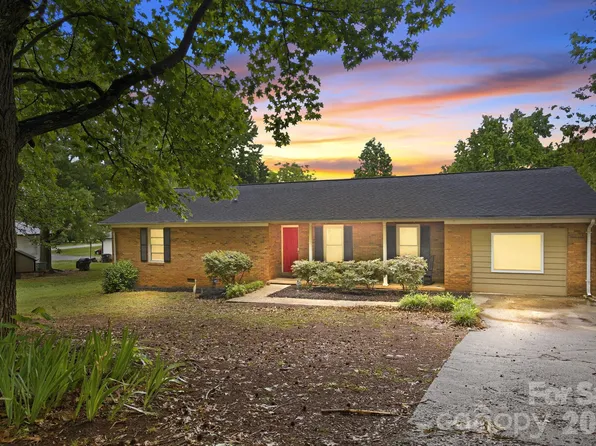 1709 Andover St NW, Concord, NC 28027