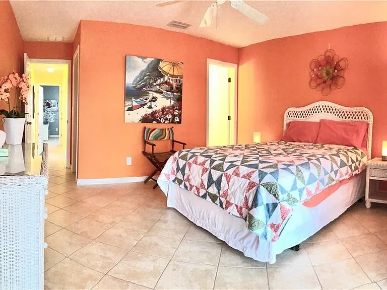 36 Pine Arbor Ln #201 — Photo 8