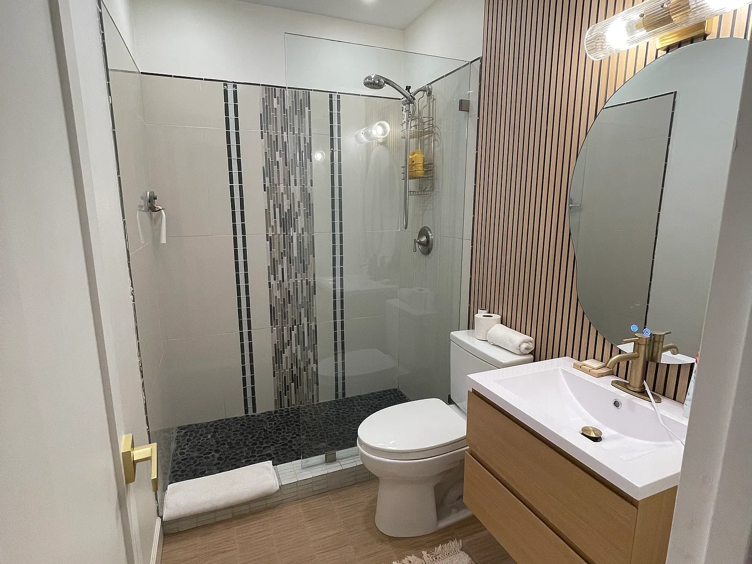 2 bed, 2.5 bath, 1400 sqft, $1,500 — Photo 2