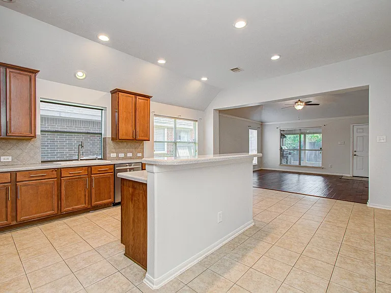 21922 Catoosa Dr — Photo 10