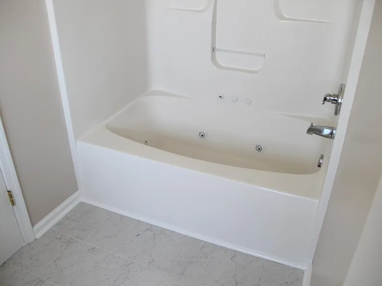 Pamper your self with this jet tub.