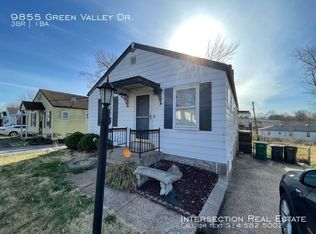 9855 Green Valley Dr, Saint Louis, MO