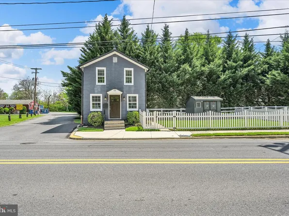 560 Columbia Ave, Sinking Spring, PA 19608