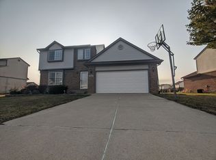 41131 Westfield Cir, Canton, MI 48188
