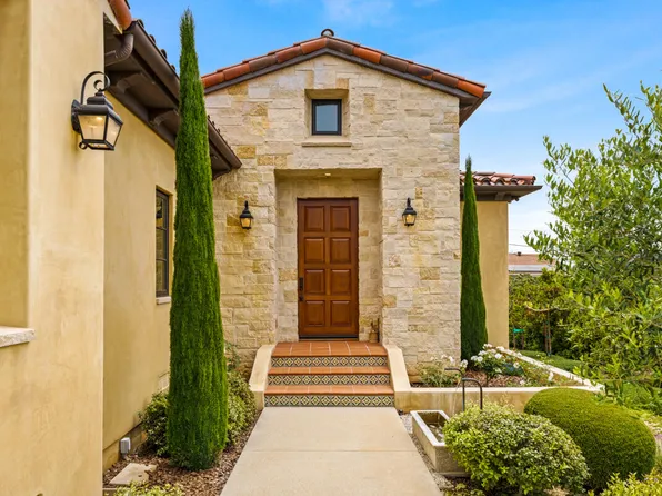 176 Ocean View Ave, Carpinteria, CA 93013