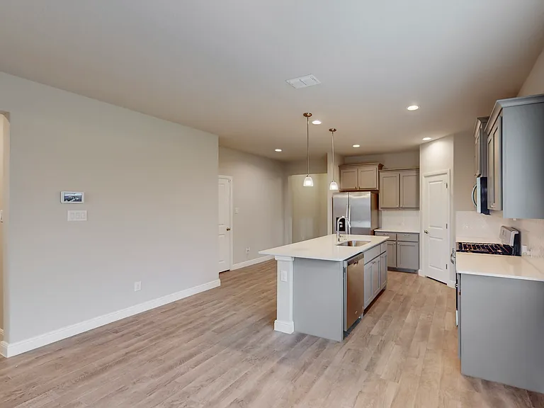 436 Dunmore Dr — Photo 7