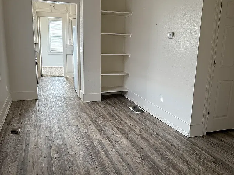 106 Davis Ave #101 — Photo 12
