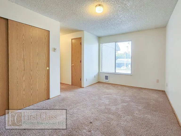 4824 SW Murray Blvd — Photo 10