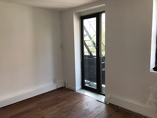 Rented by SERHANT. | media 20