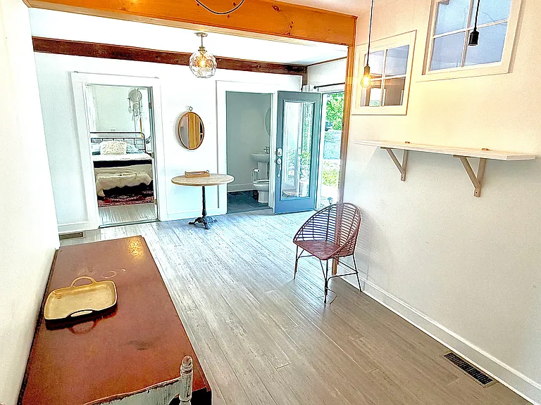 Entryway common space, potential dining nook