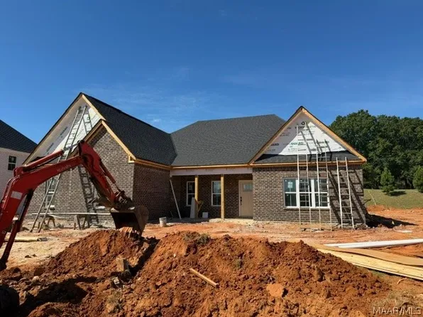 1025 Sunfield Dr, Prattville, AL 36066
