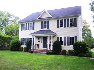 144 Old Post Rd, Fairfield, CT 06824