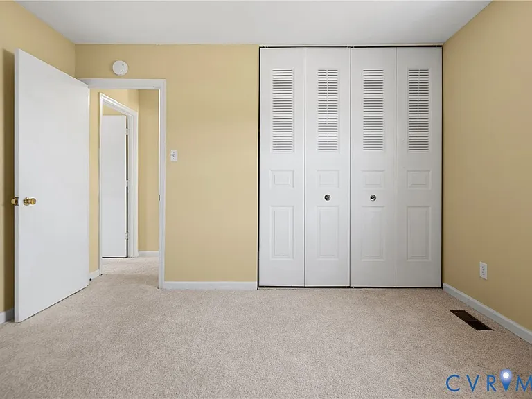 4704 Leadenhall Dr — Photo 35