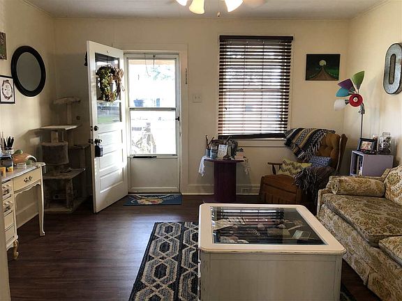 4th image of 513 Poplar St