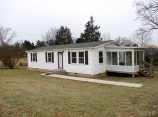 3009 Pocket Rd, Hurt, VA 24563