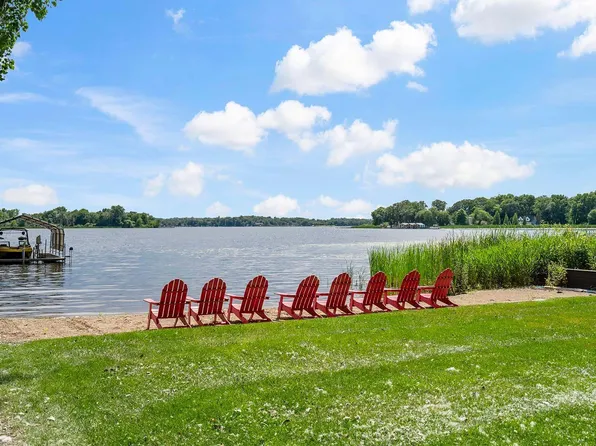 2980 Washta Bay Ct, Excelsior, MN 55331