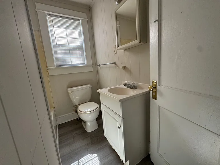 516 Wyne Dr — Photo 8