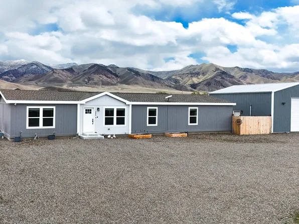7575 Germain Dr, Winnemucca, NV 89445