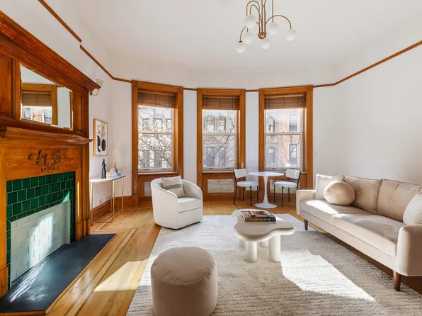 247 West 102nd Street image 1 of 7