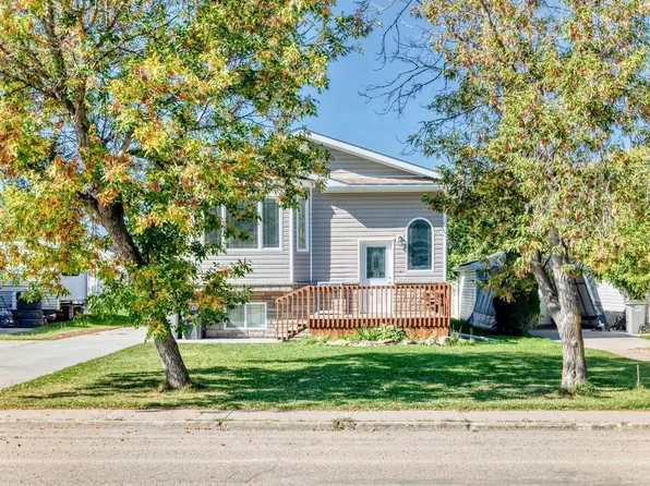5226 52nd St, Thorsby, AB T0C 2P0