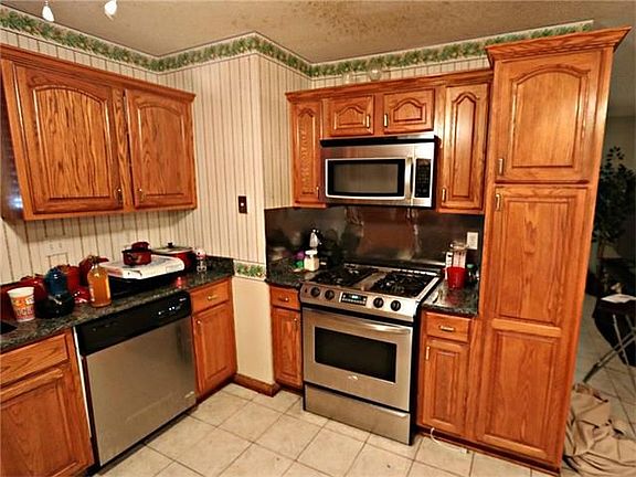 3rd image of 1019 N Hullen St