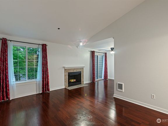 5th image of 1812 S 284th Lane #C202
