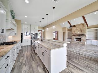 399 Fm 1696 Rd W, Huntsville, TX 77320