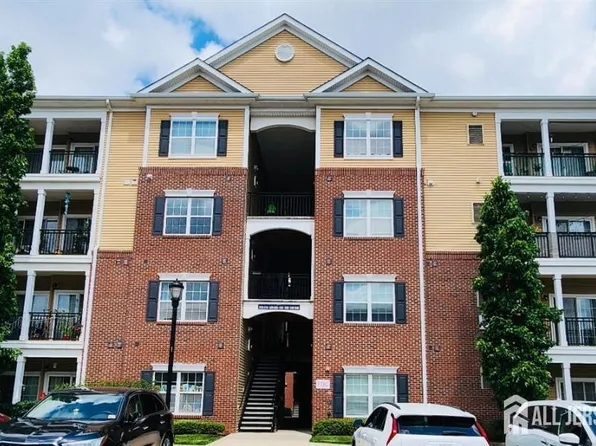 542 E Celebration Way, South Plainfield, NJ 07080