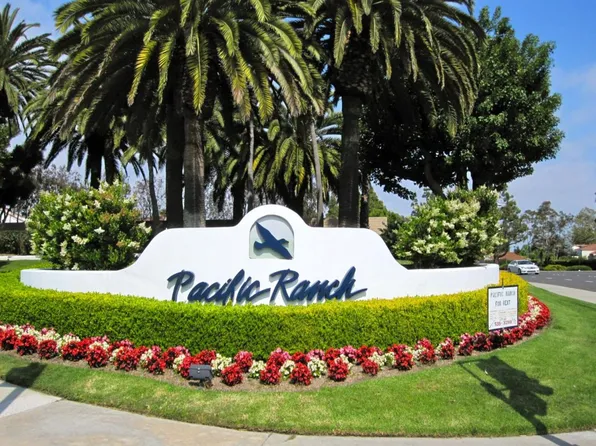 7381 Coho Dr Unit 205, Huntington Beach, CA 92648