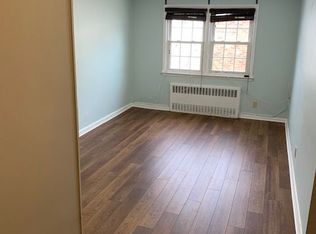 39-17 216th St #1, Bayside, NY 11361