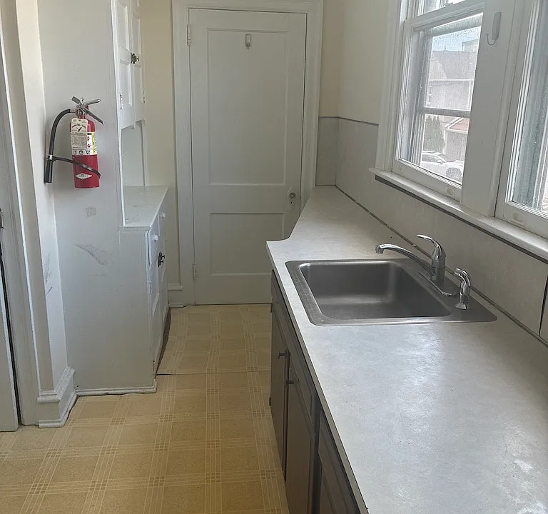 237 Haverford Ave #1