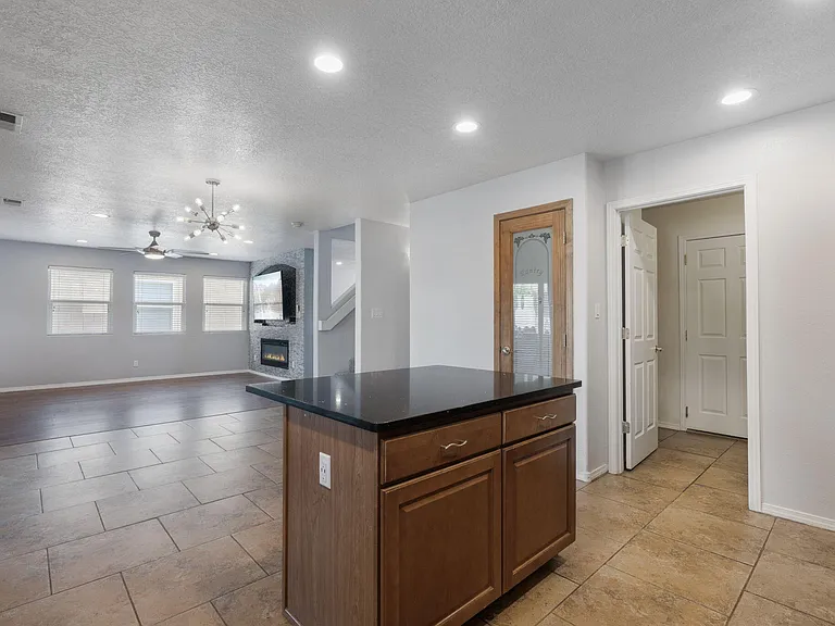 1740 Black Gold St SE — Photo 17