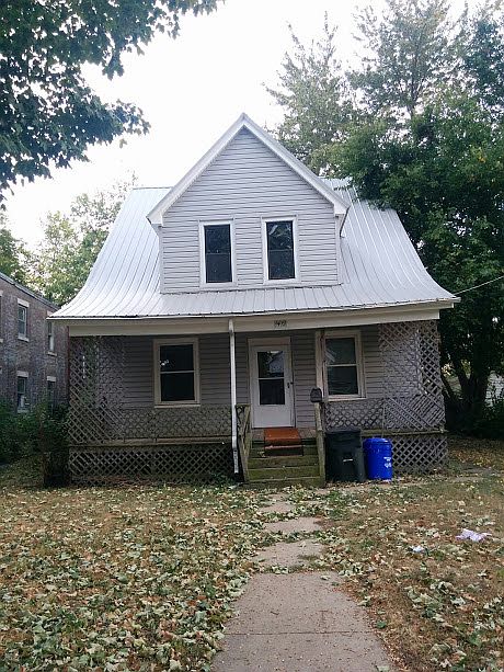 1st image of 1419 16th Ave