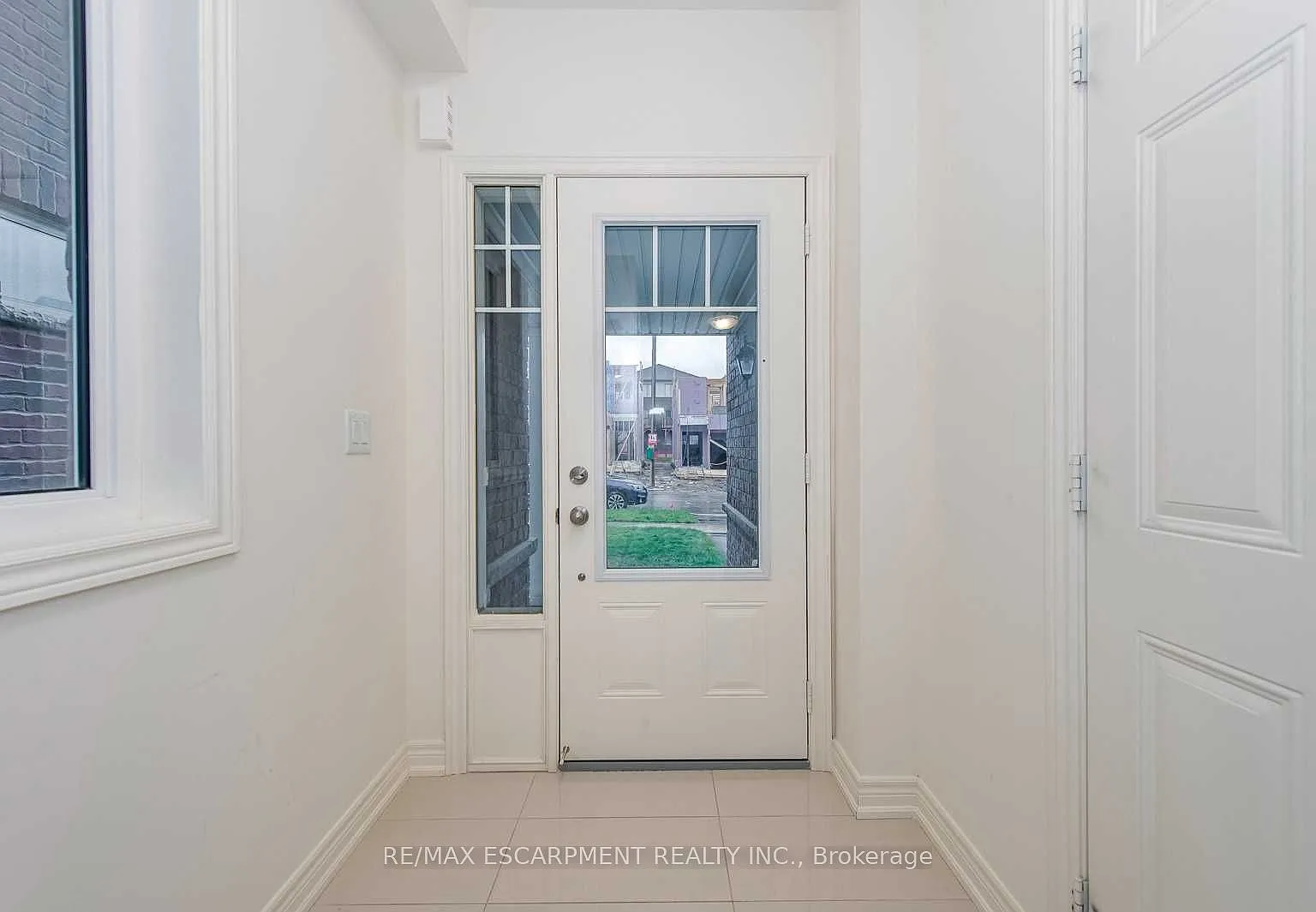 3 bed, $3,450 — Photo 4