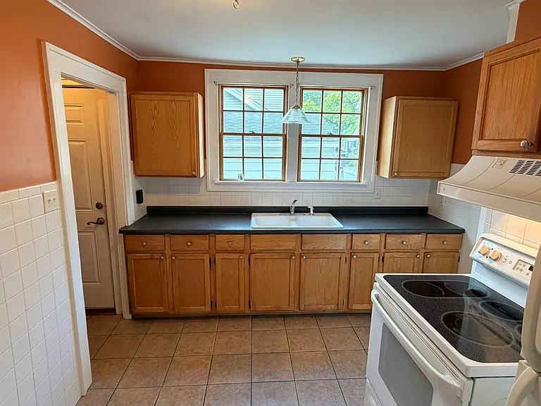 4330 Boulevard Pl — Photo 5
