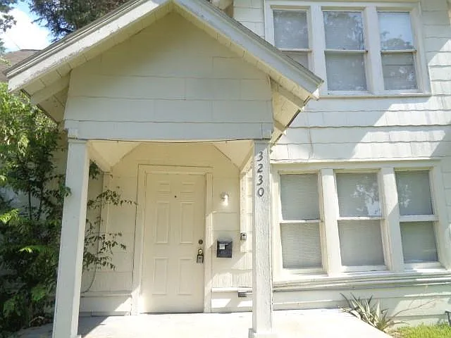 3230 Ohio St — Photo 3