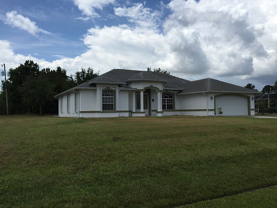 1st image of 157 SW Meade Cir