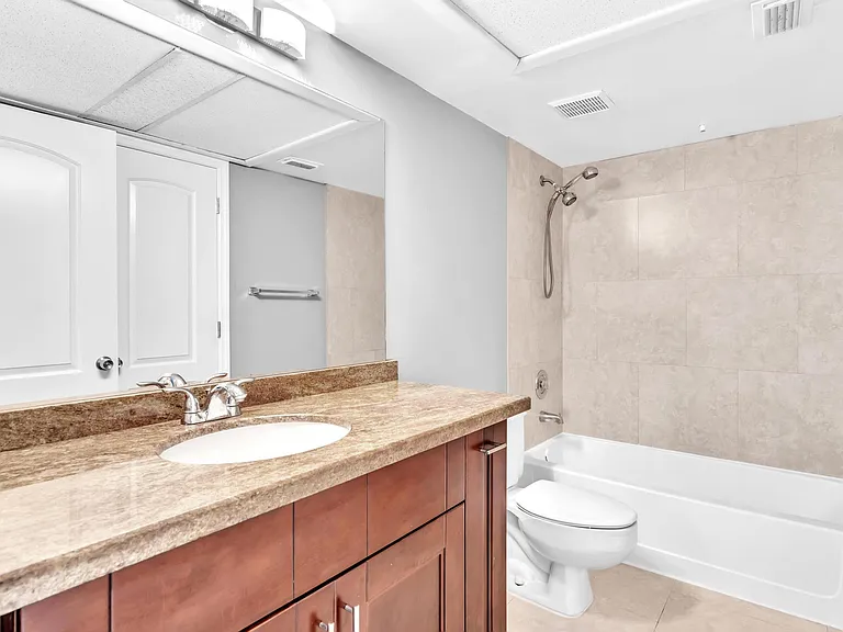 2881 N Oakland Forest Dr #105 — Photo 38