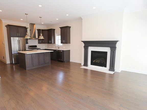 2nd image of 874 W Lill Ave #3RY