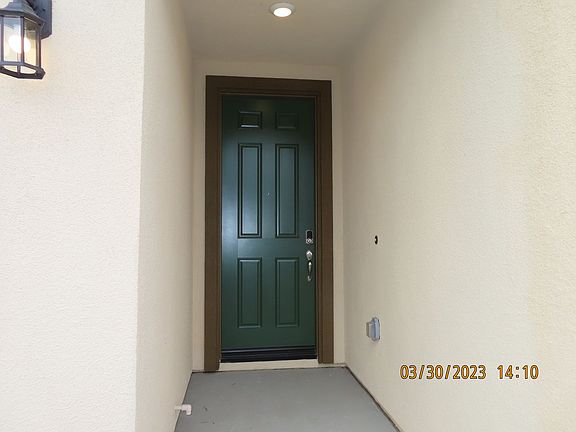 2nd image of 32939 Fleet Ln