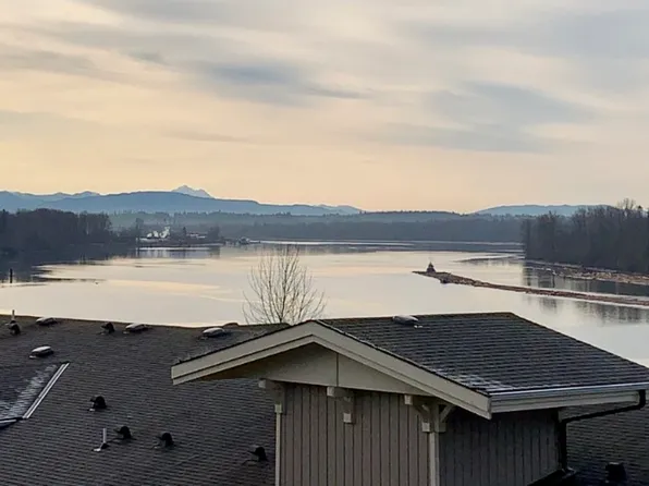 11580 223rd St, Maple Ridge, BC V2X 9H1