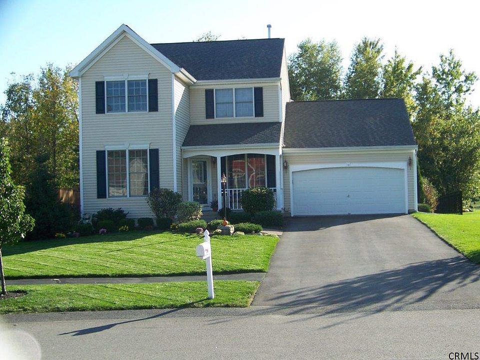 1st image of 19 Thistle Dr