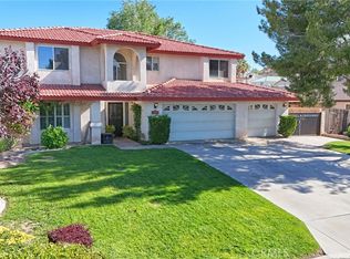 13855 Evergreen Ln, Victorville, CA 92395