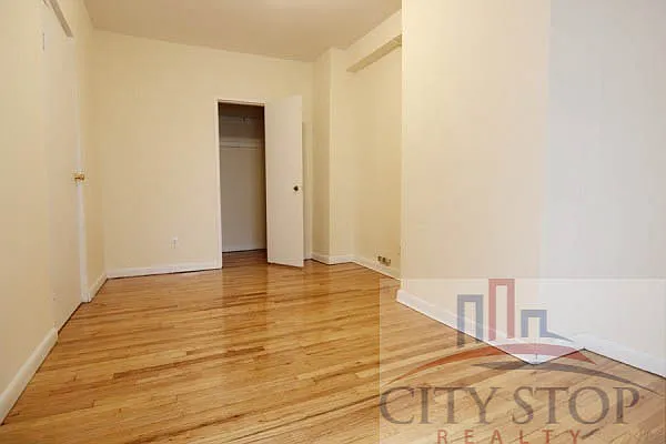 Rented by City Stop Realty | media 17
