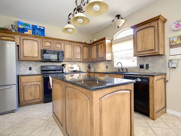 2nd image of 4406 Lake Superior Dr